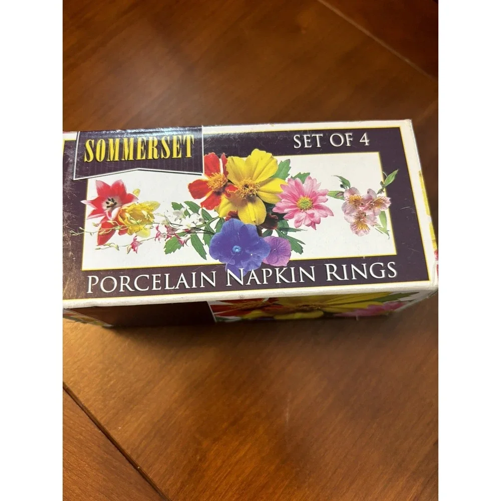 Vintage Sommerset Porcelain Napkin Rings Floral Set of‎ 4 NIB